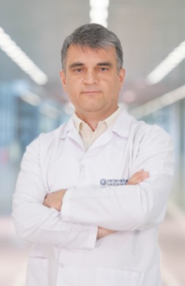 Doç. Dr. Burhan Özdil